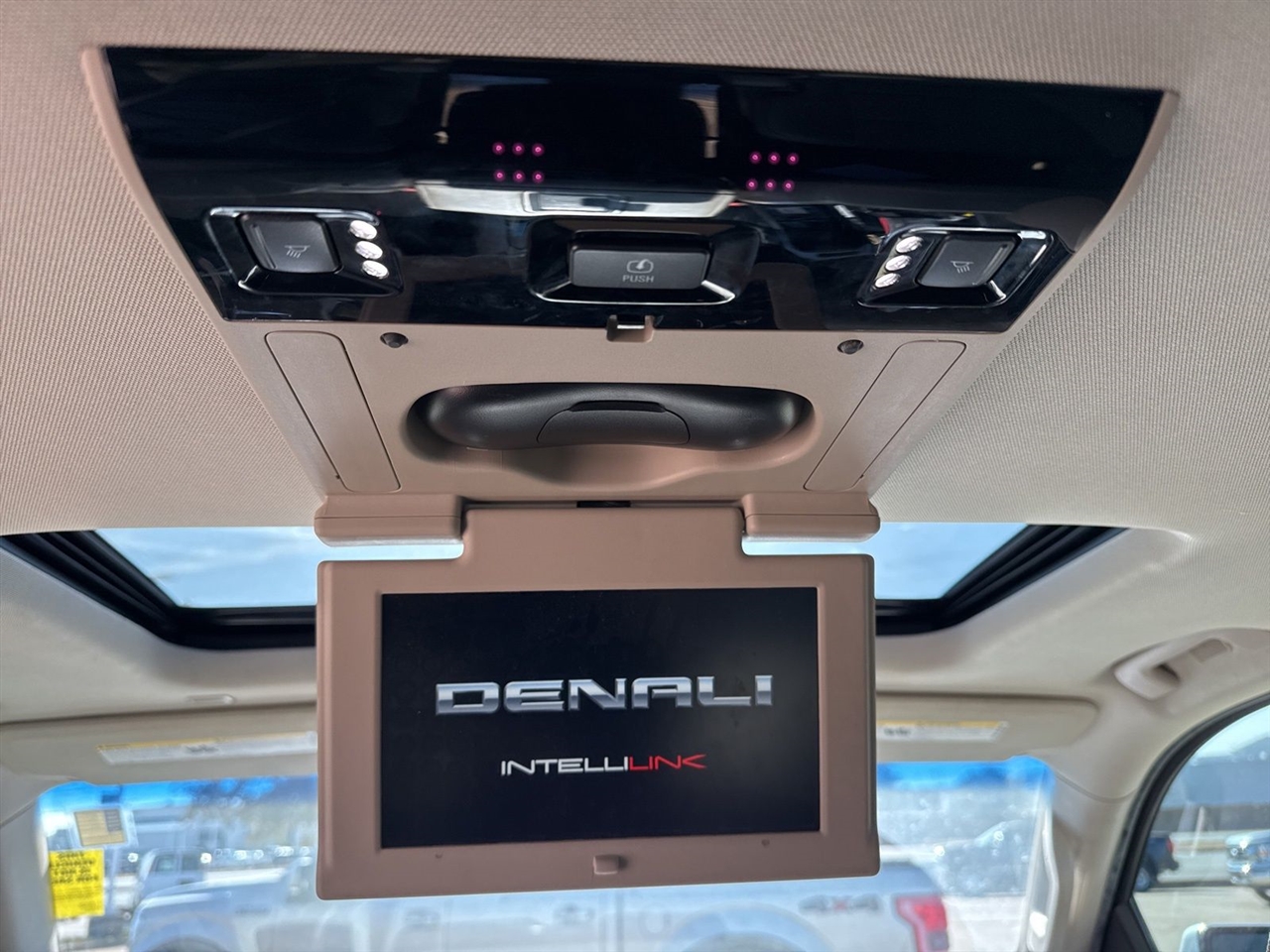 GMC Yukon 2WD 4dr Denali 2017