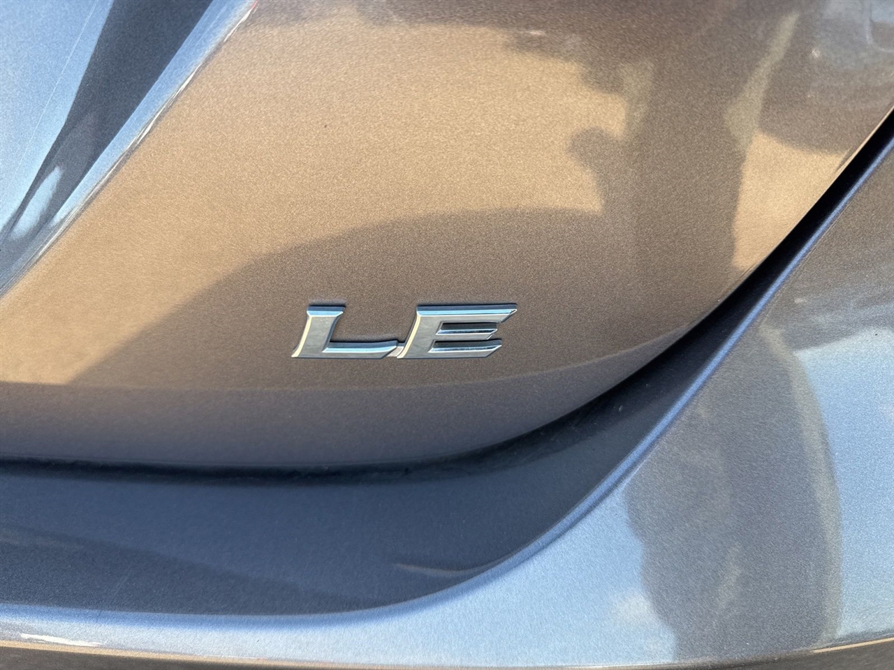 Toyota Camry LE Auto (Natl) 2020