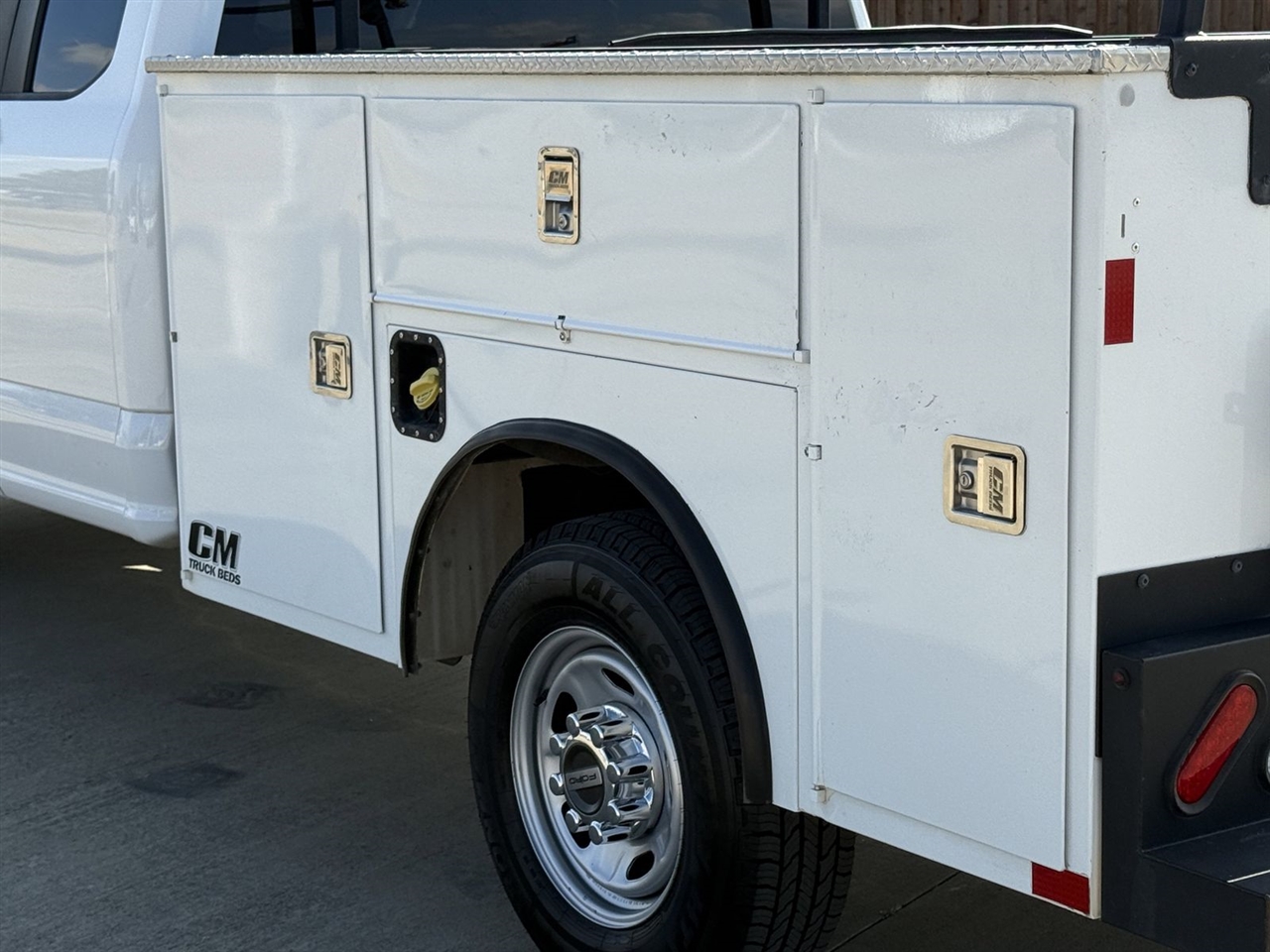 Ford Super Duty F-350 SRW Lariat 2WD SuperCab 8' Box 2020