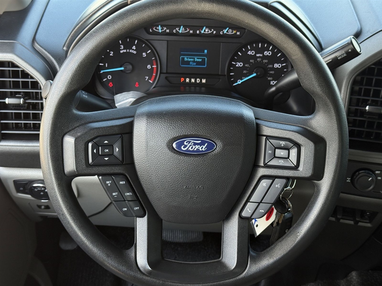 Ford Super Duty F-350 SRW Lariat 2WD SuperCab 8' Box 2020