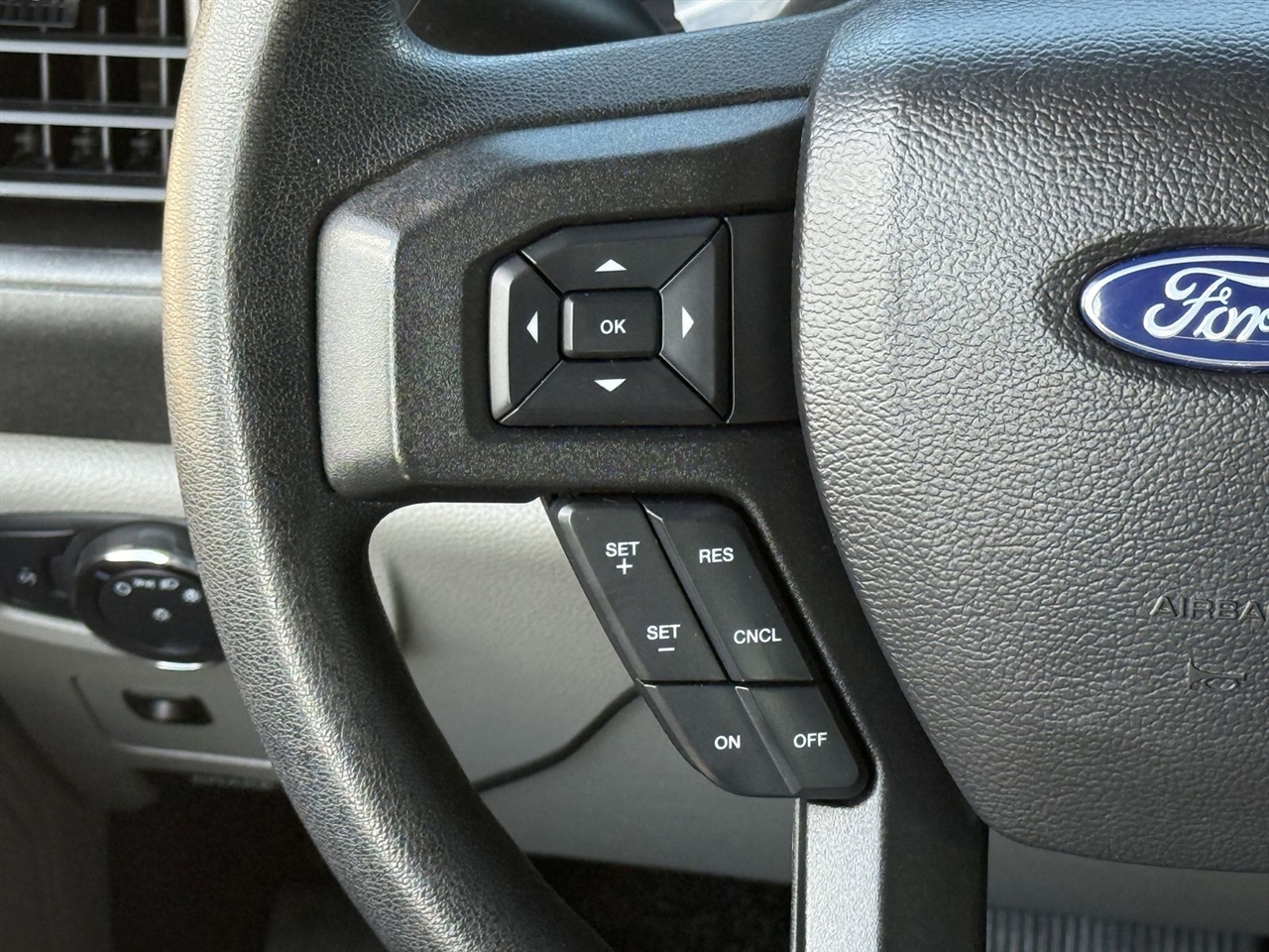 Ford Super Duty F-350 SRW Lariat 2WD SuperCab 8' Box 2020