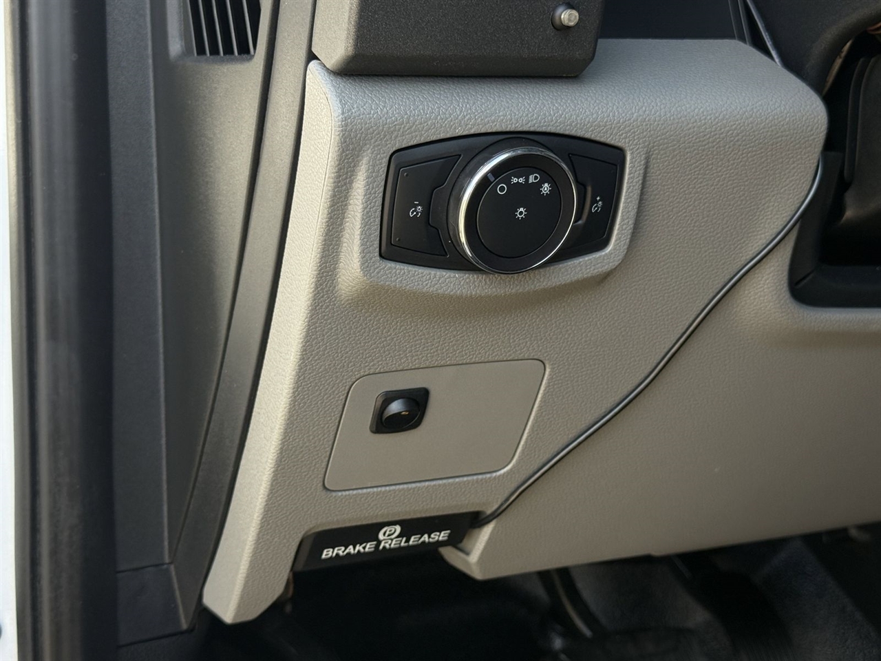 Ford Super Duty F-350 SRW Lariat 2WD SuperCab 8' Box 2020