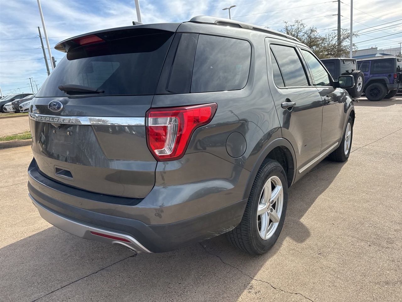 Ford Explorer XLT FWD 2017