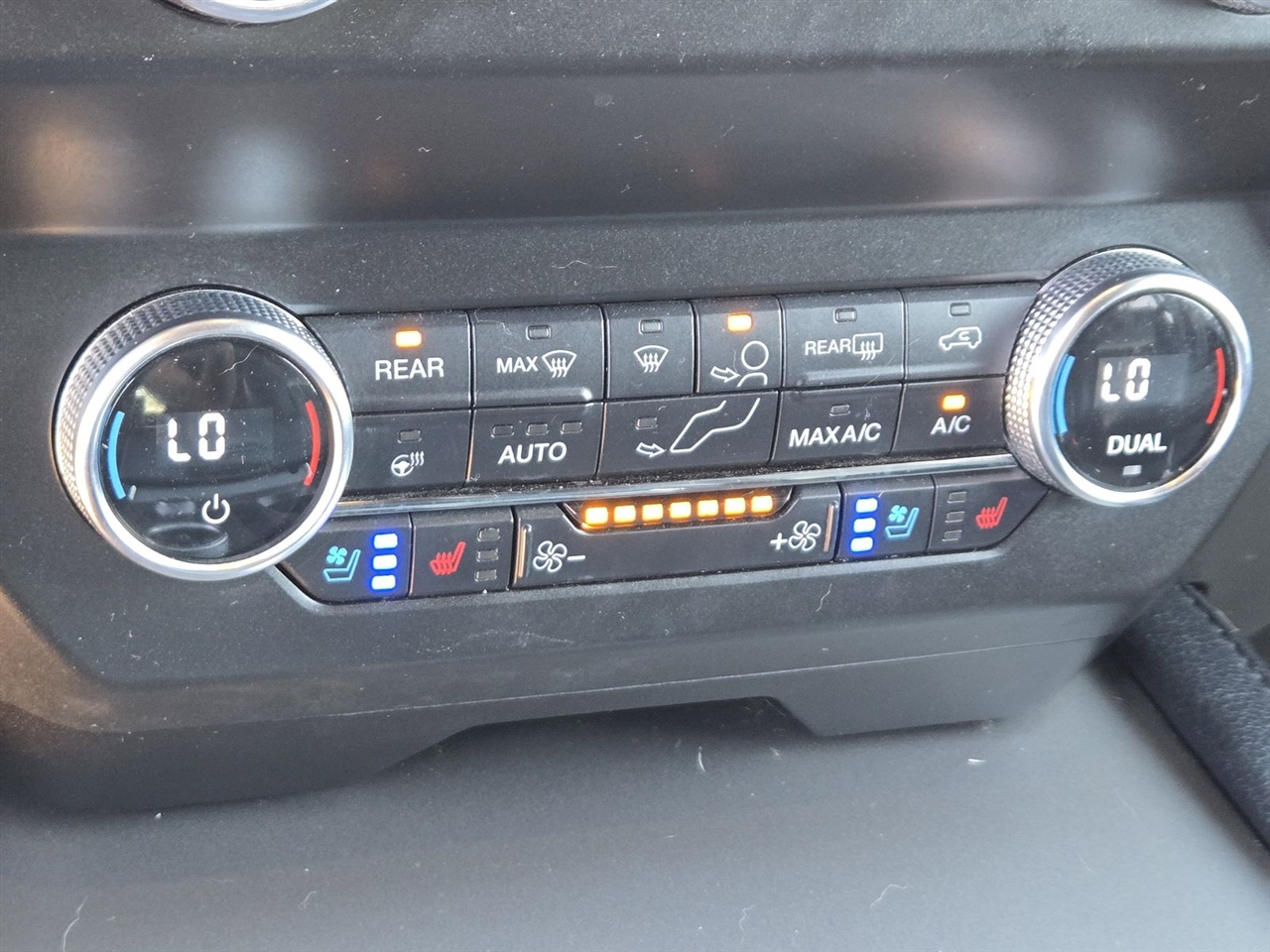 Ford Expedition XLT 4x4 2021