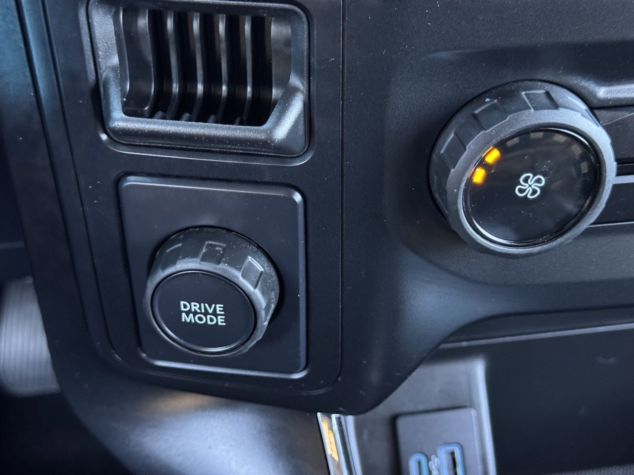 Ford F-150 Lariat 2WD SuperCrew 5.5' Box 2023