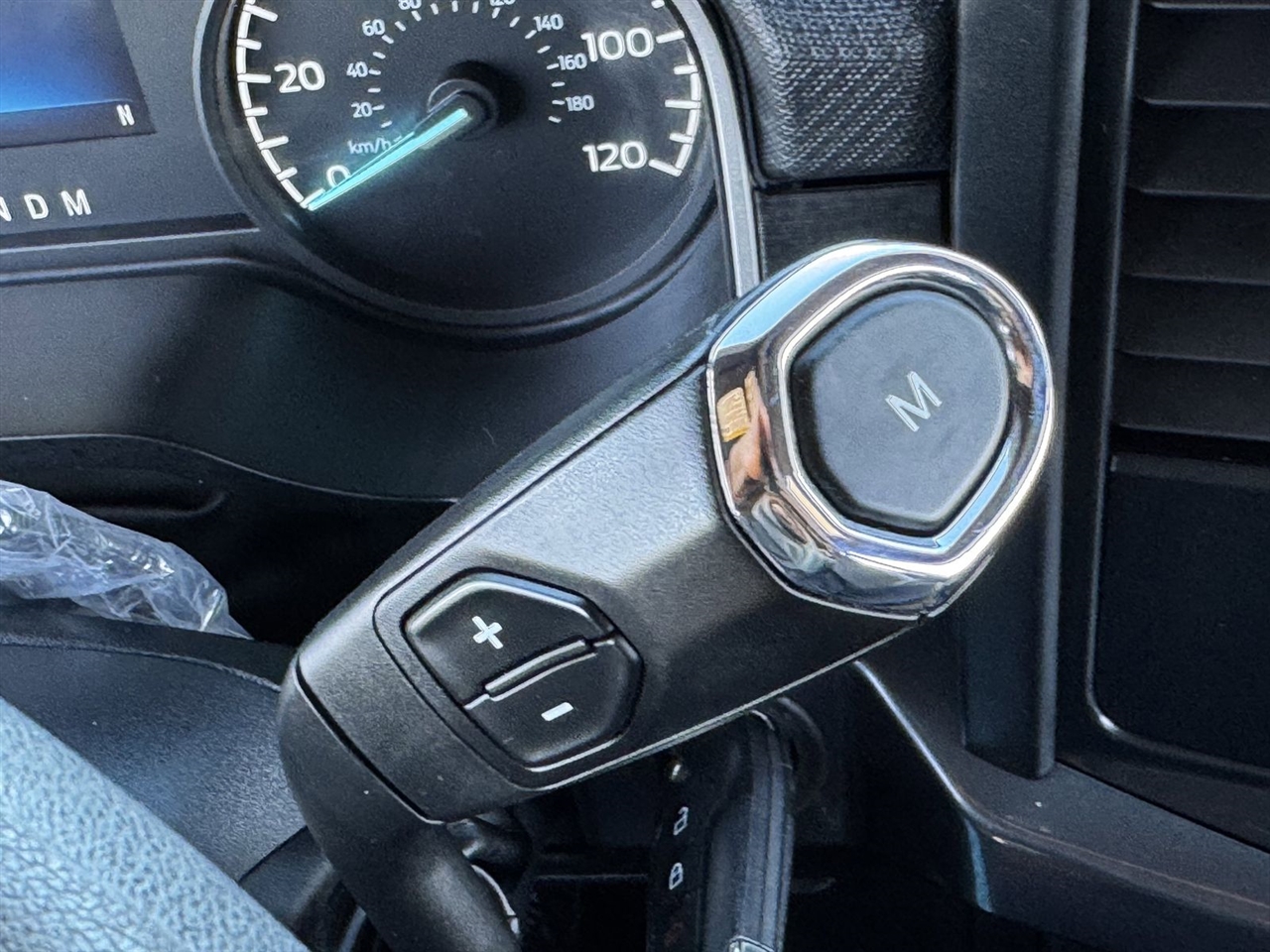 Ford F-150 Lariat 2WD SuperCrew 5.5' Box 2023