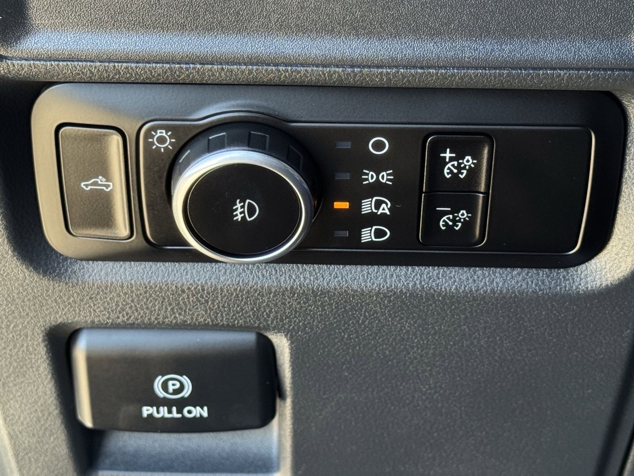 Ford F-150 Lariat 2WD SuperCrew 5.5' Box 2023