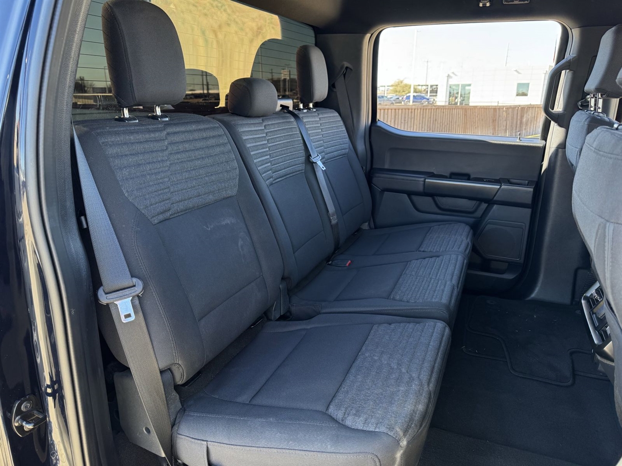 Ford F-150 Lariat 2WD SuperCrew 5.5' Box 2023