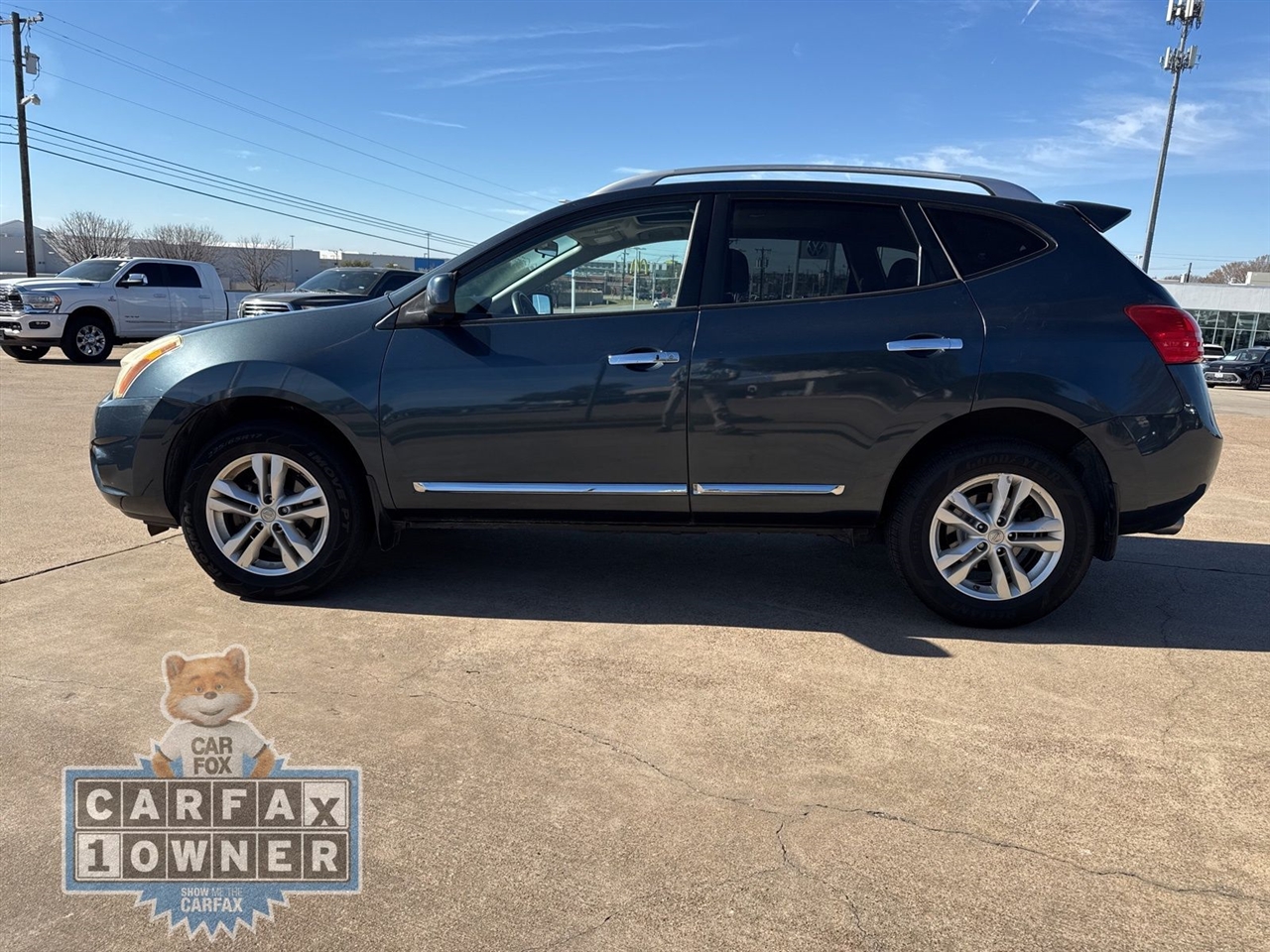 Nissan Rogue FWD 4dr SV 2012