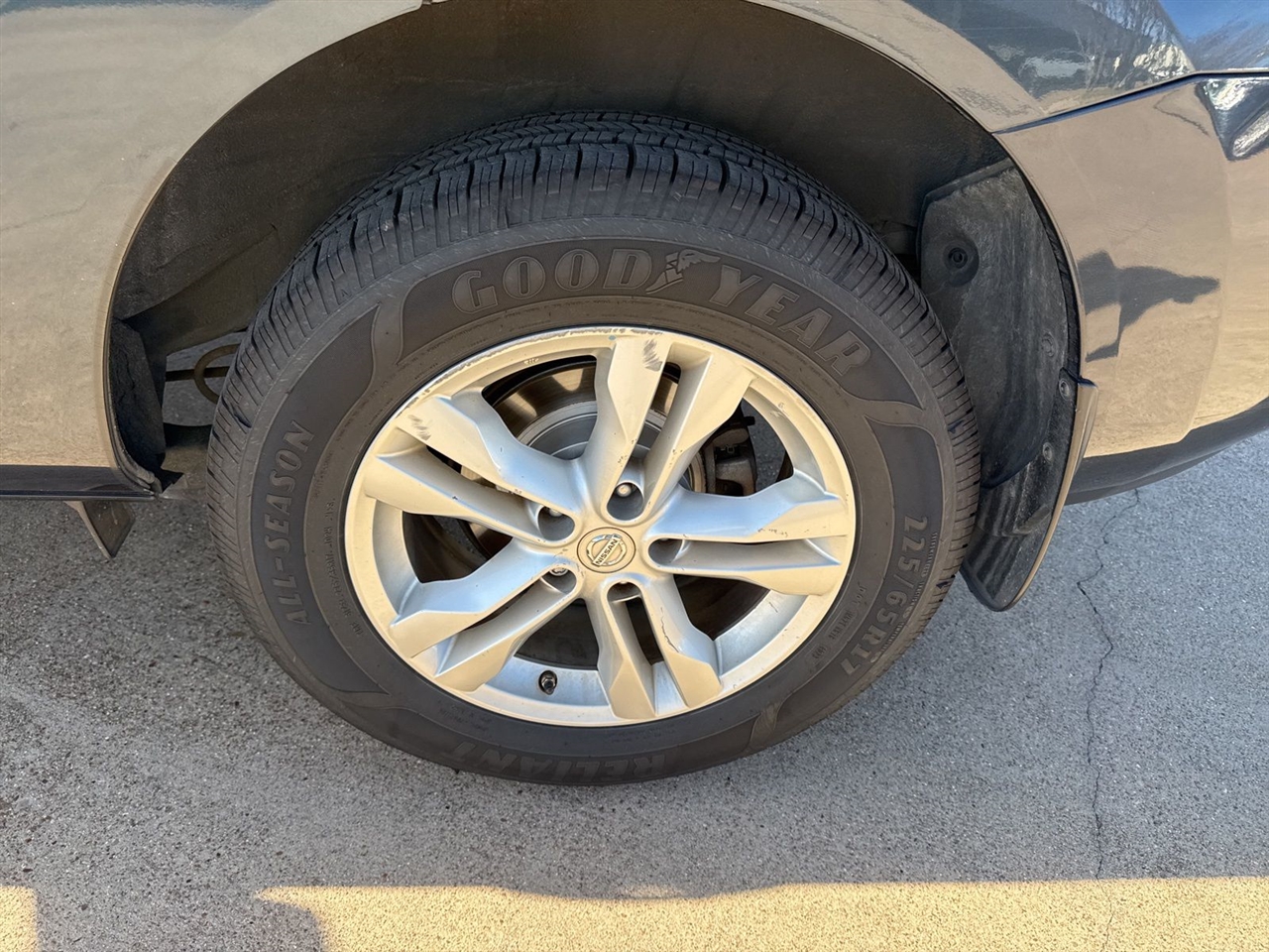 Nissan Rogue FWD 4dr SV 2012