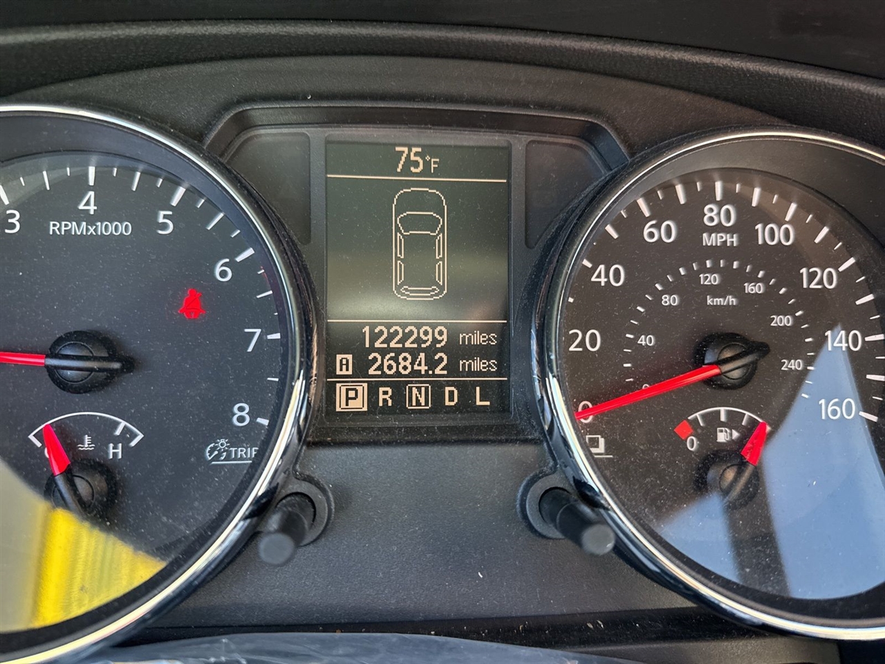 Nissan Rogue FWD 4dr SV 2012