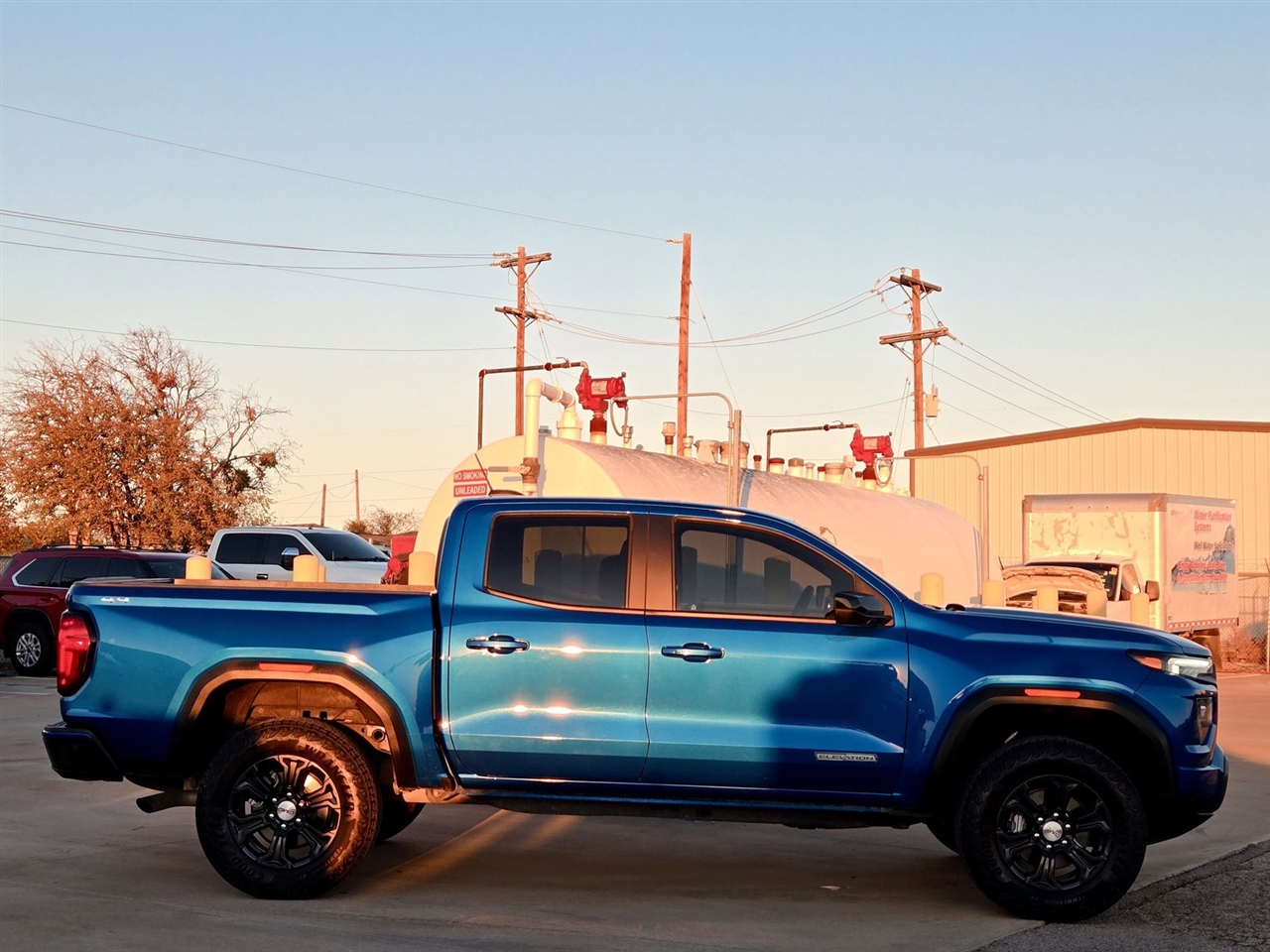 GMC Canyon 4WD Crew Cab Elevation 2024