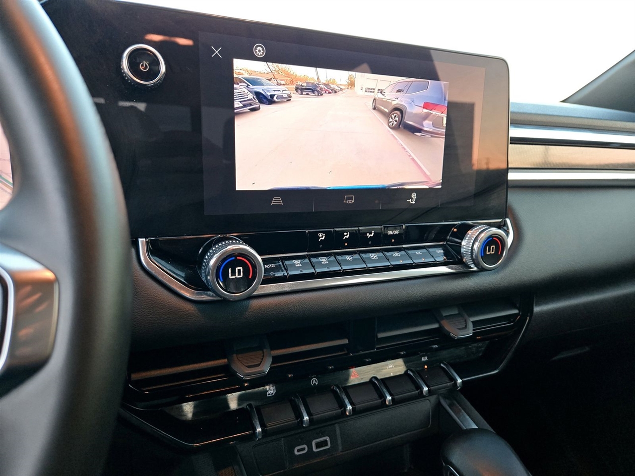 GMC Canyon 4WD Crew Cab Elevation 2024