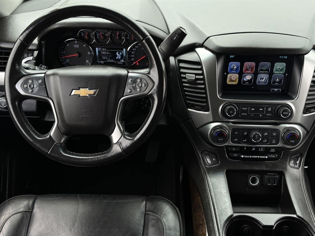 Chevrolet Suburban 4WD 4dr LT 2020