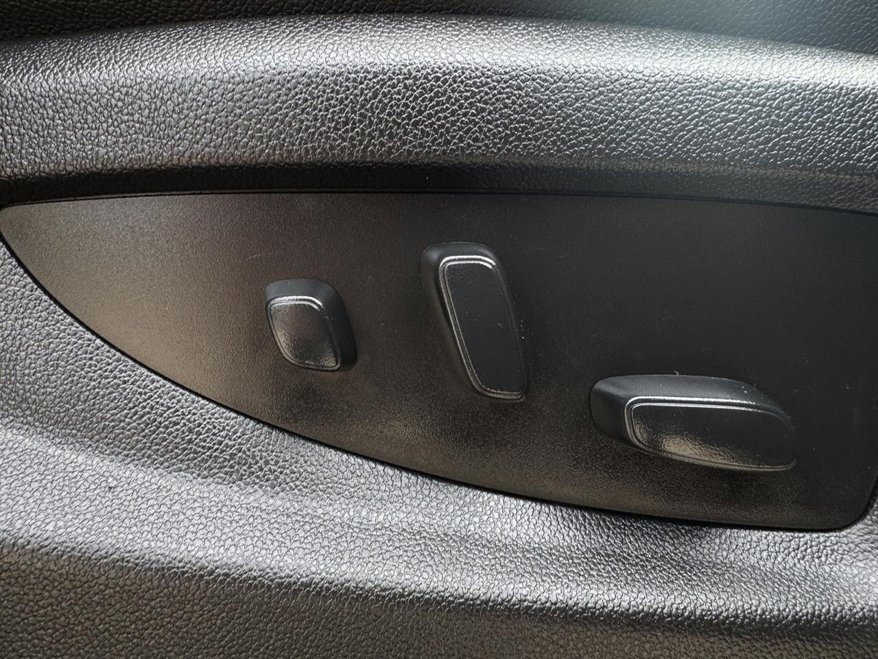 Chevrolet Suburban 4WD 4dr LT 2020