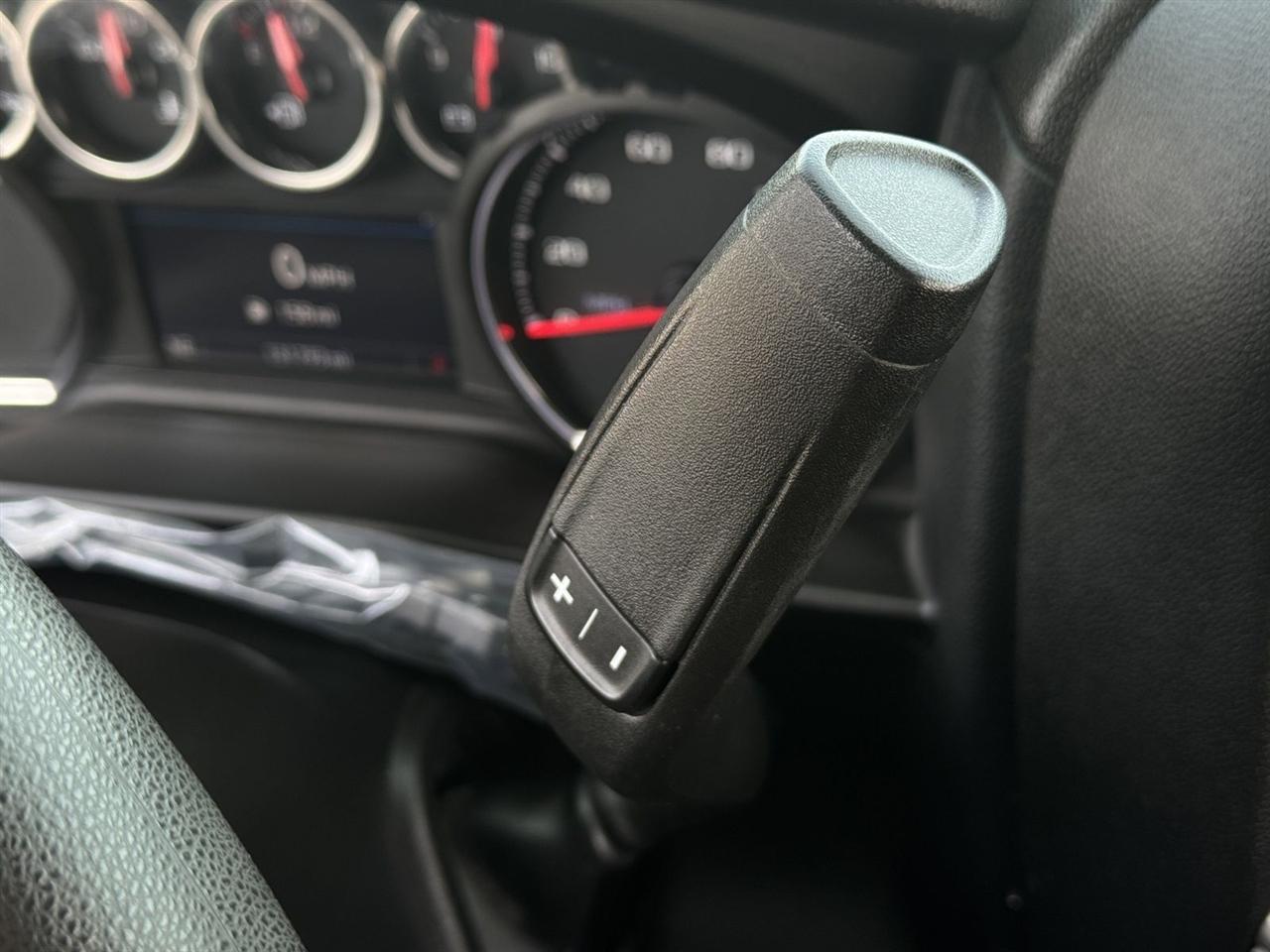 Chevrolet Silverado 1500 LTD 2WD Crew Cab 147" Custom 2022