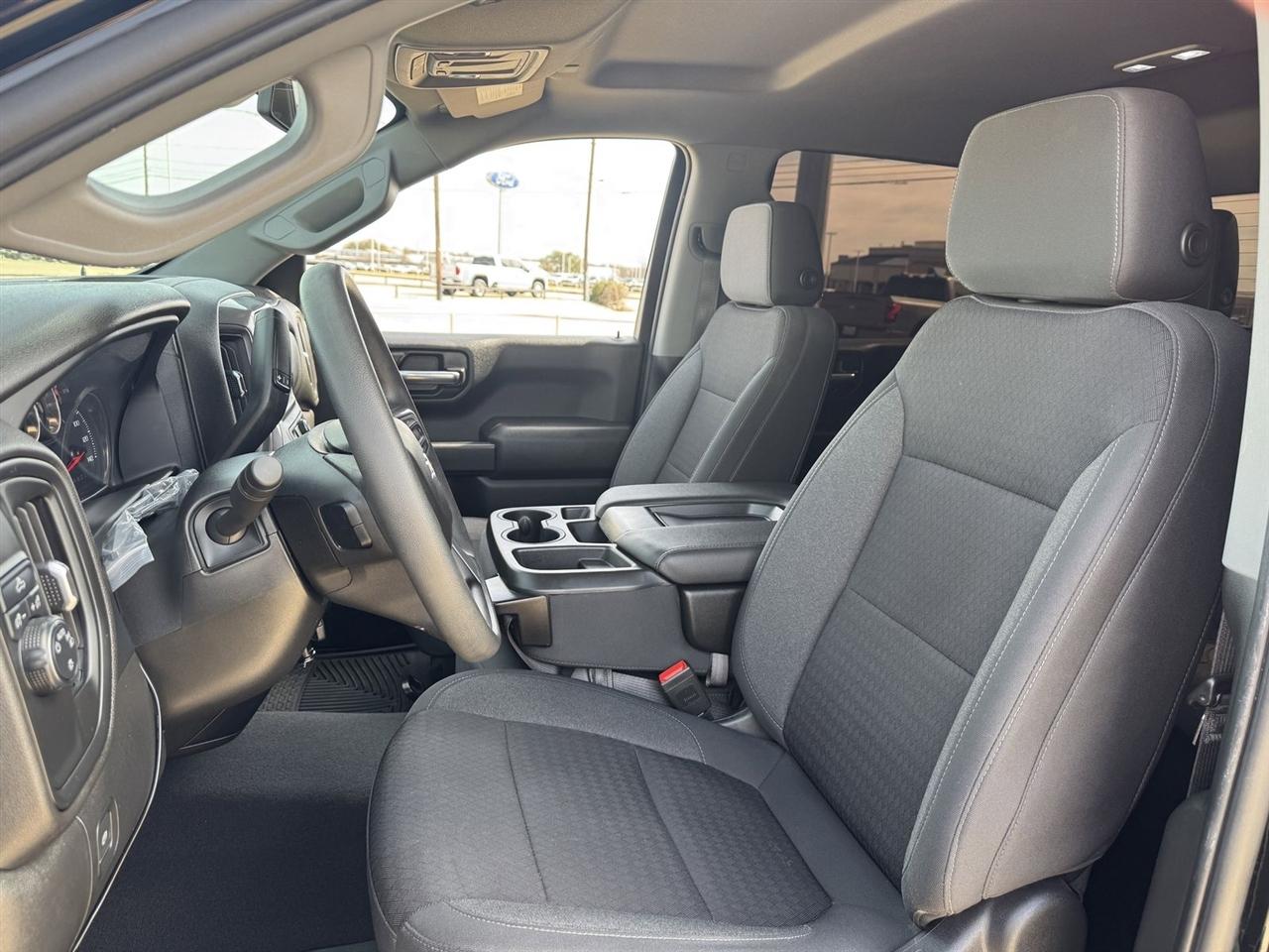 Chevrolet Silverado 1500 LTD 2WD Crew Cab 147" Custom 2022