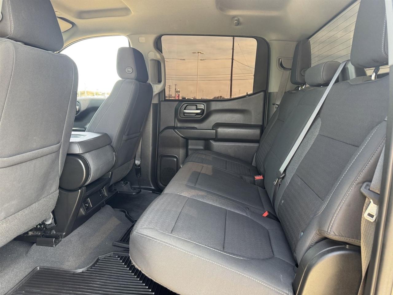 Chevrolet Silverado 1500 LTD 2WD Crew Cab 147" Custom 2022