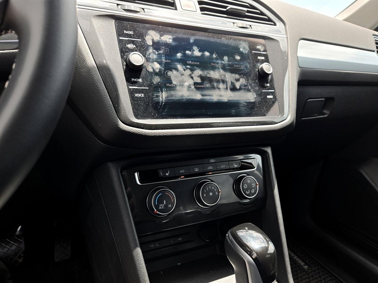 Volkswagen Tiguan 2.0T S FWD 2024