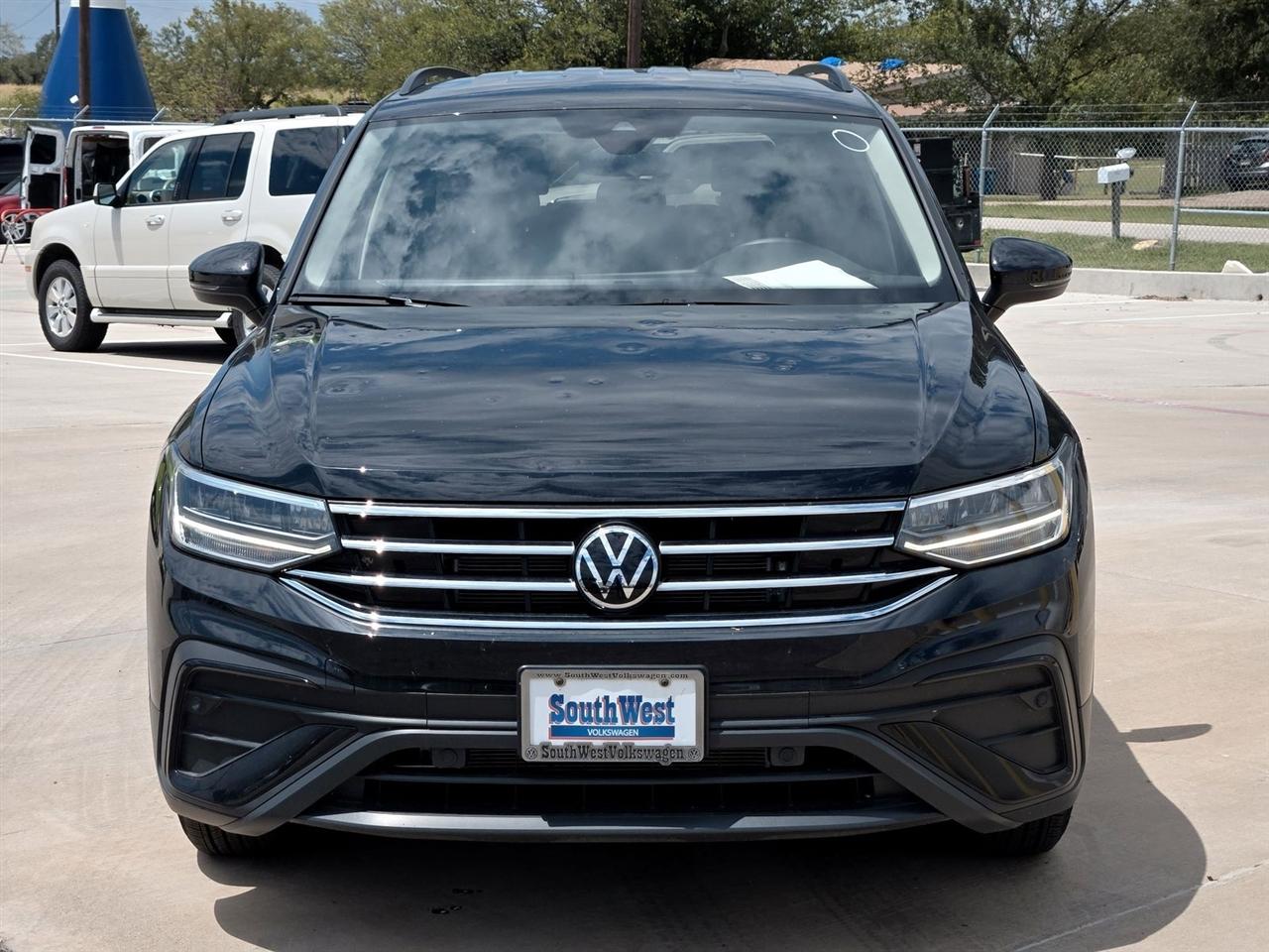 Volkswagen Tiguan 2.0T S FWD 2024