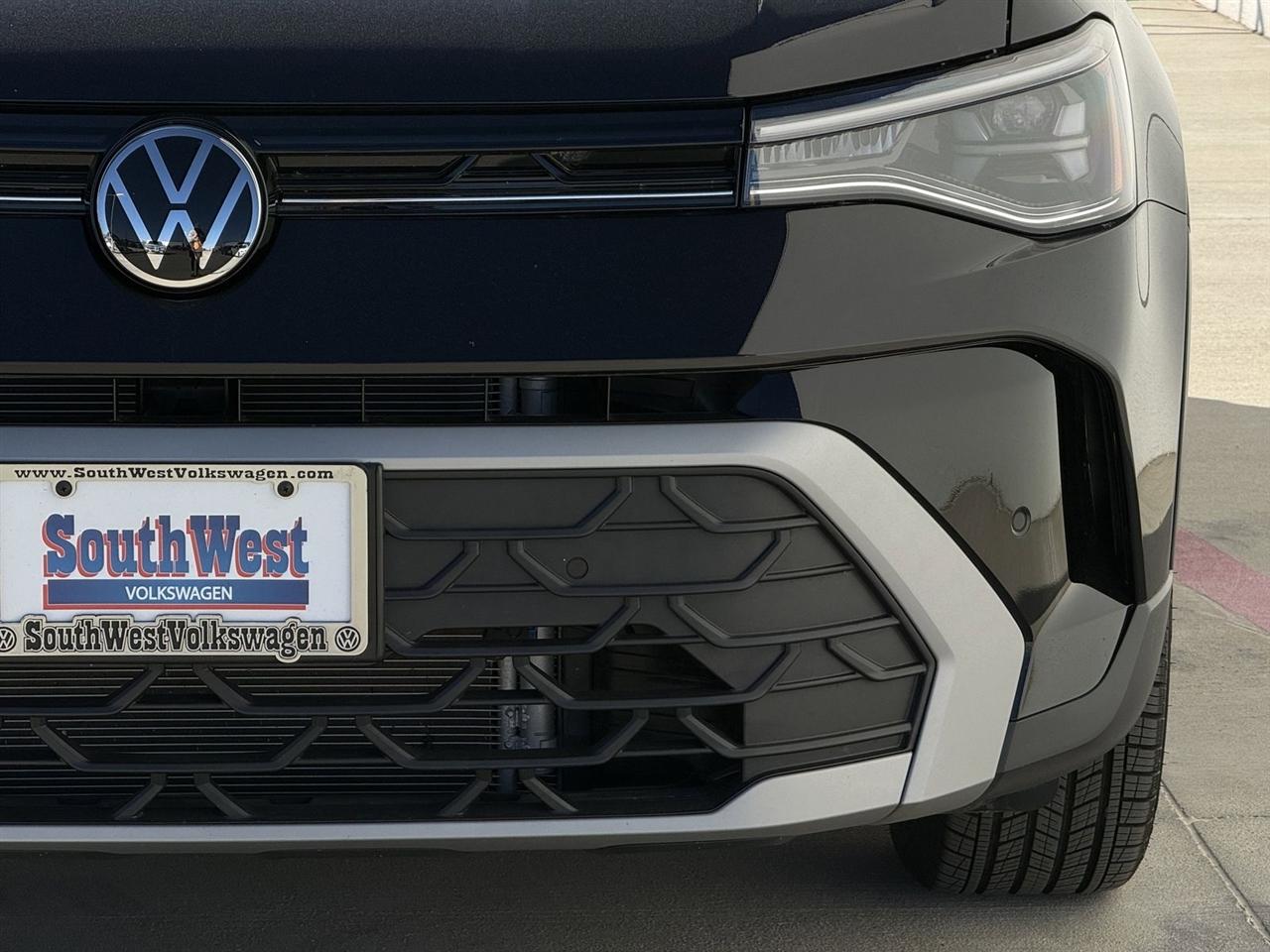 Volkswagen Taos SE FWD 2025