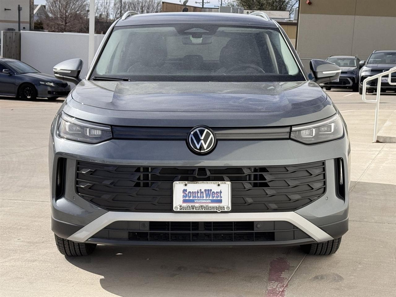 Volkswagen Tiguan 2.0T S FWD 2025