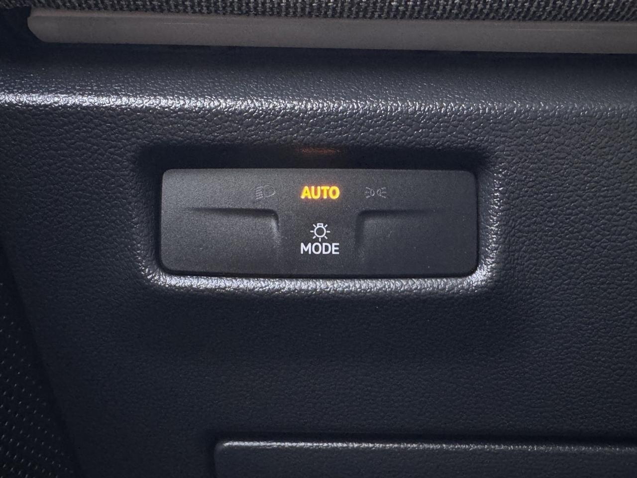 Volkswagen Tiguan 2.0T S FWD 2025