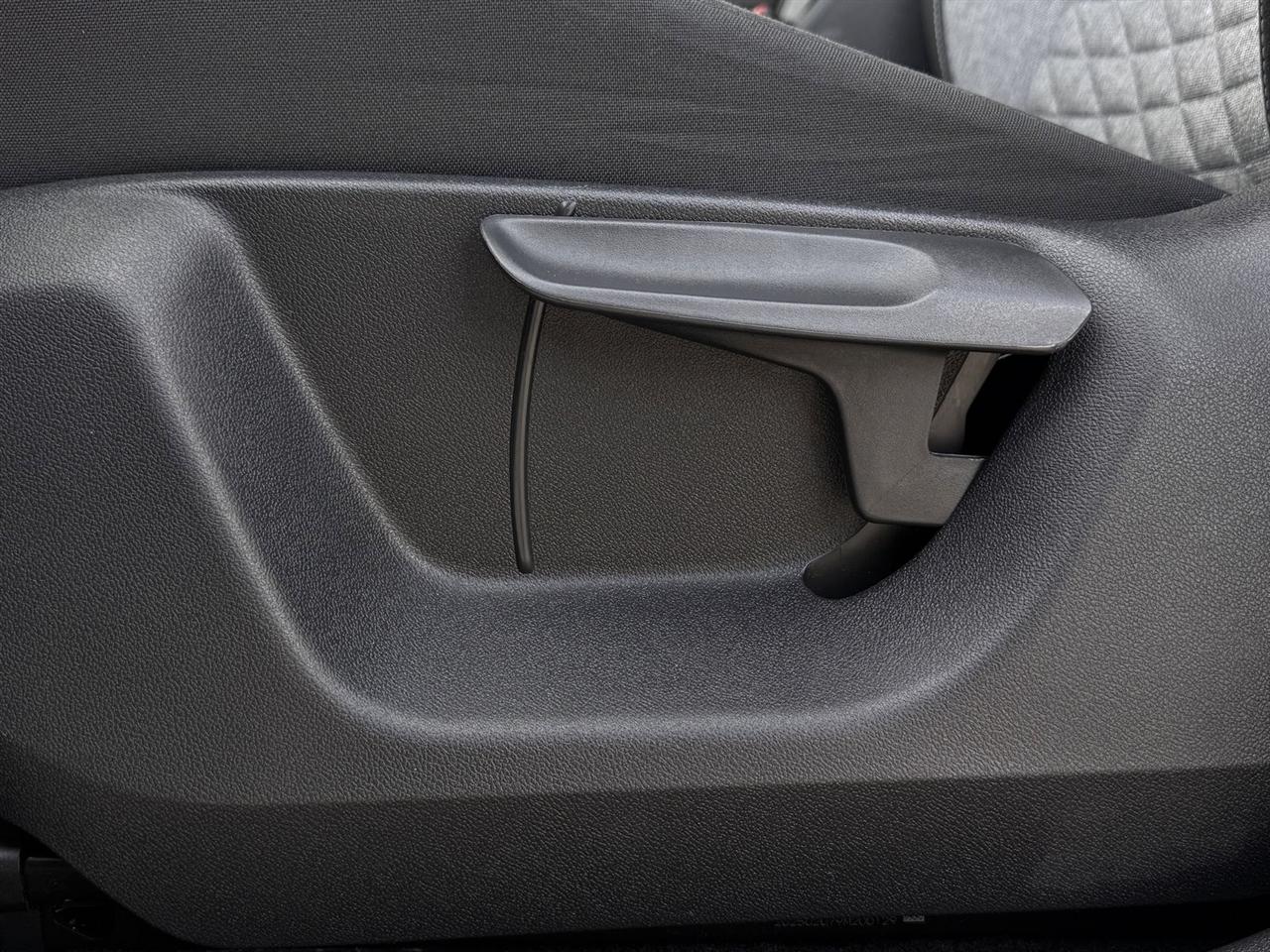 Volkswagen Tiguan 2.0T S FWD 2025