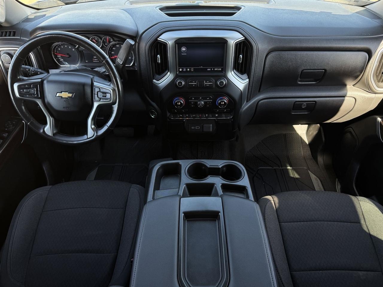 Chevrolet Silverado 1500 2WD Crew Cab 147" LT 2020