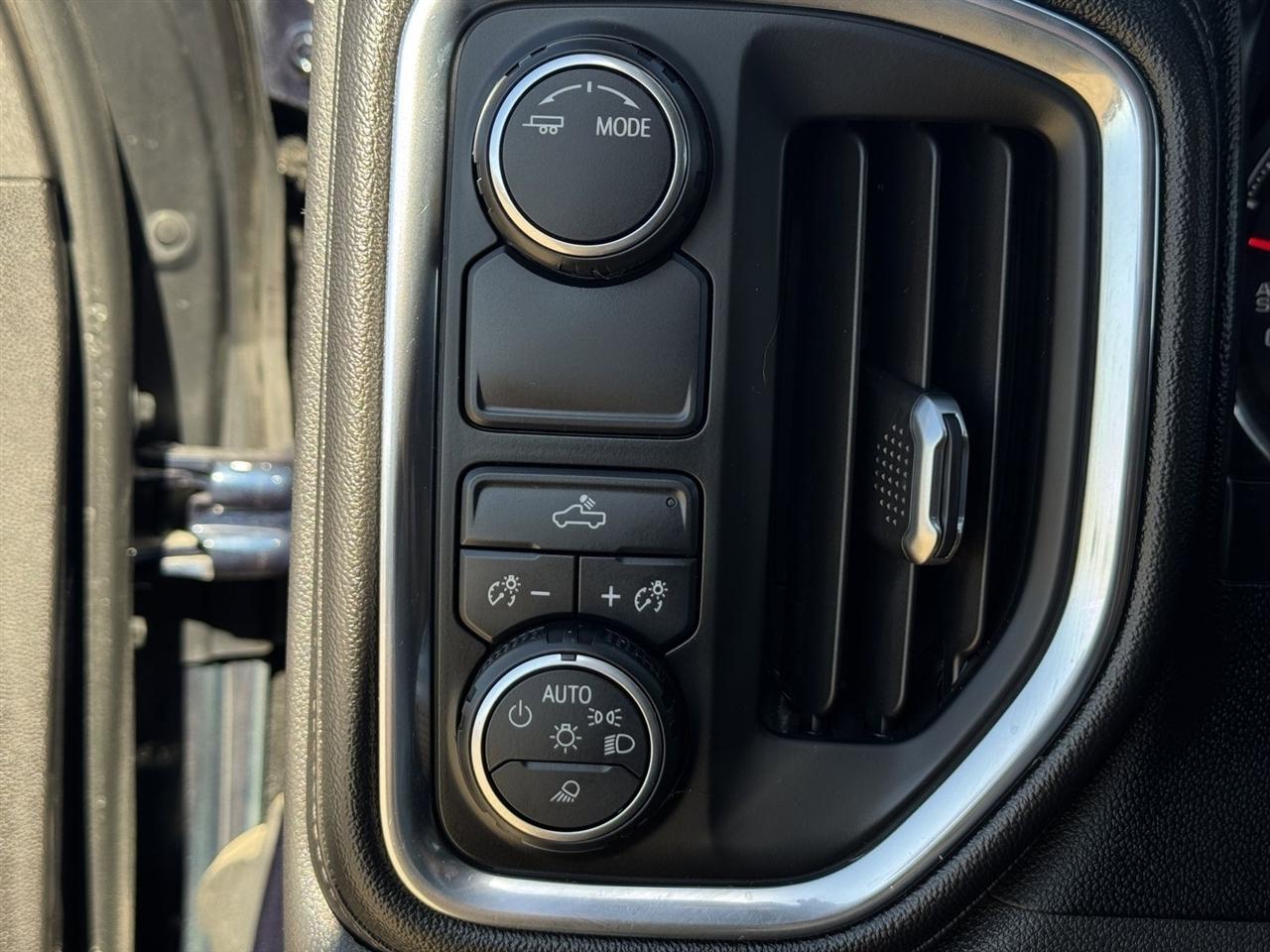 Chevrolet Silverado 1500 2WD Crew Cab 147" LT 2020