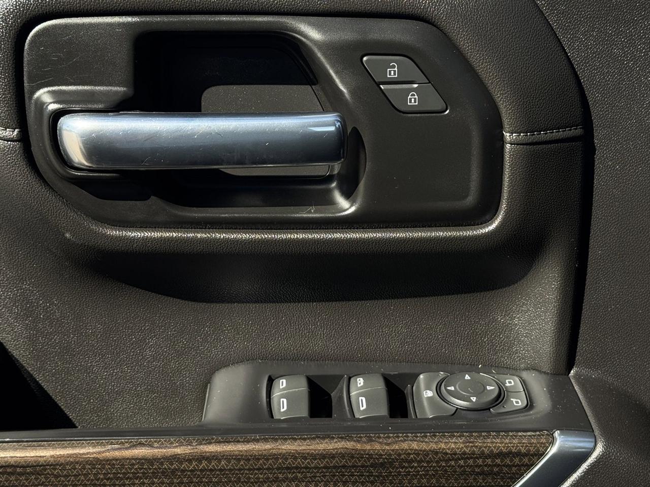 Chevrolet Silverado 1500 2WD Crew Cab 147" LT 2020