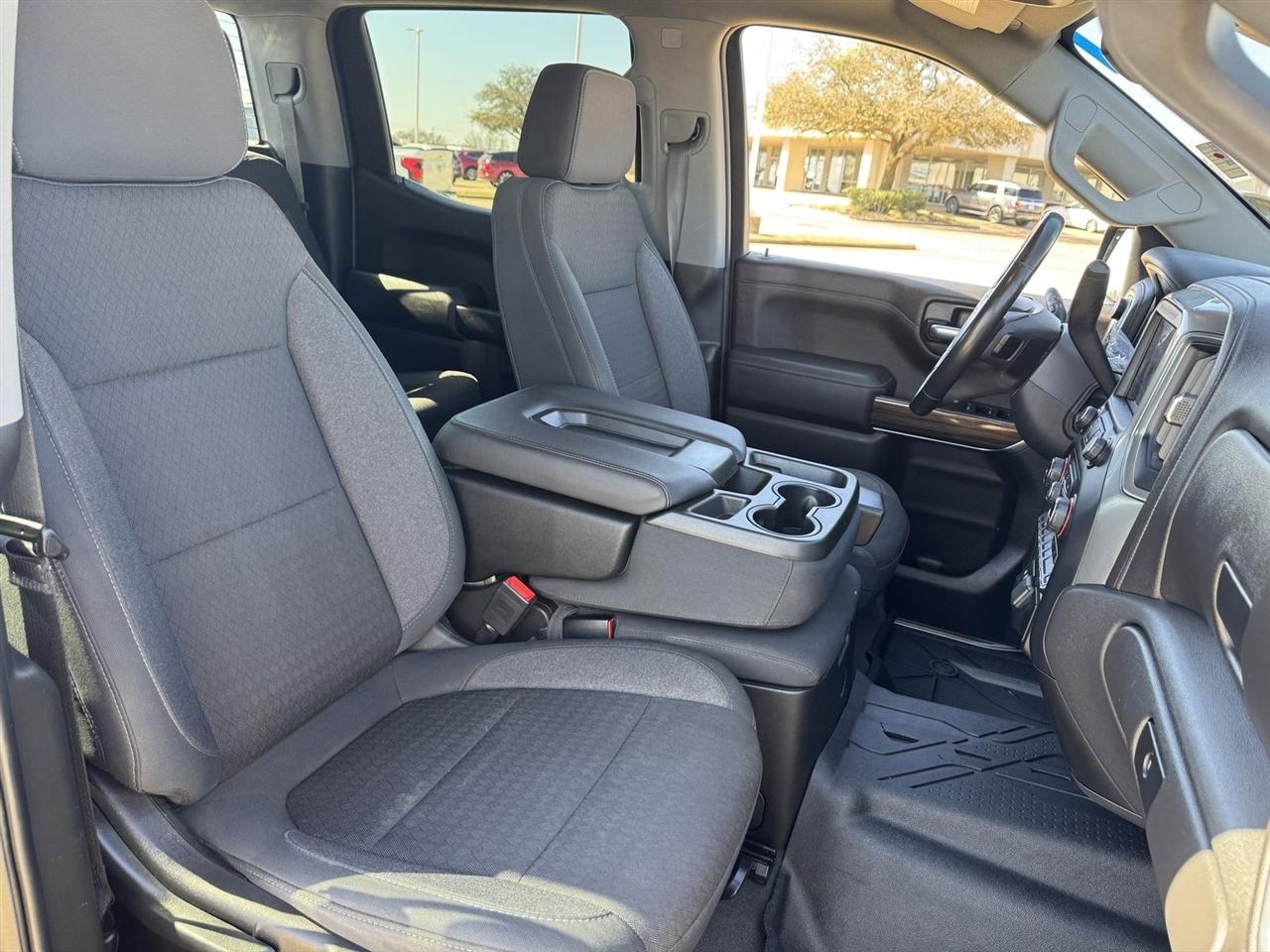 Chevrolet Silverado 1500 2WD Crew Cab 147" LT 2020