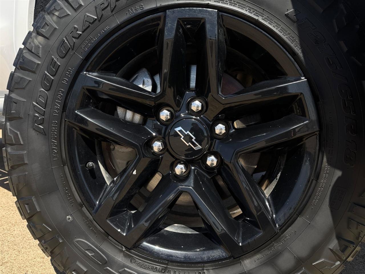 Chevrolet Silverado 1500 4WD Crew Cab 147" Custom Trail Boss 2020