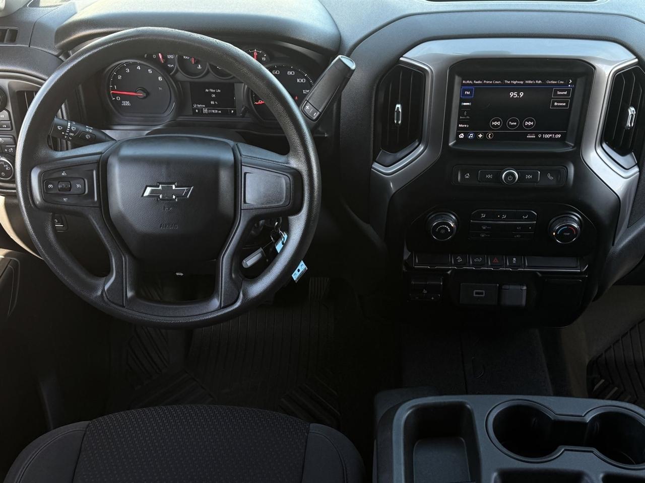 Chevrolet Silverado 1500 4WD Crew Cab 147" Custom Trail Boss 2020