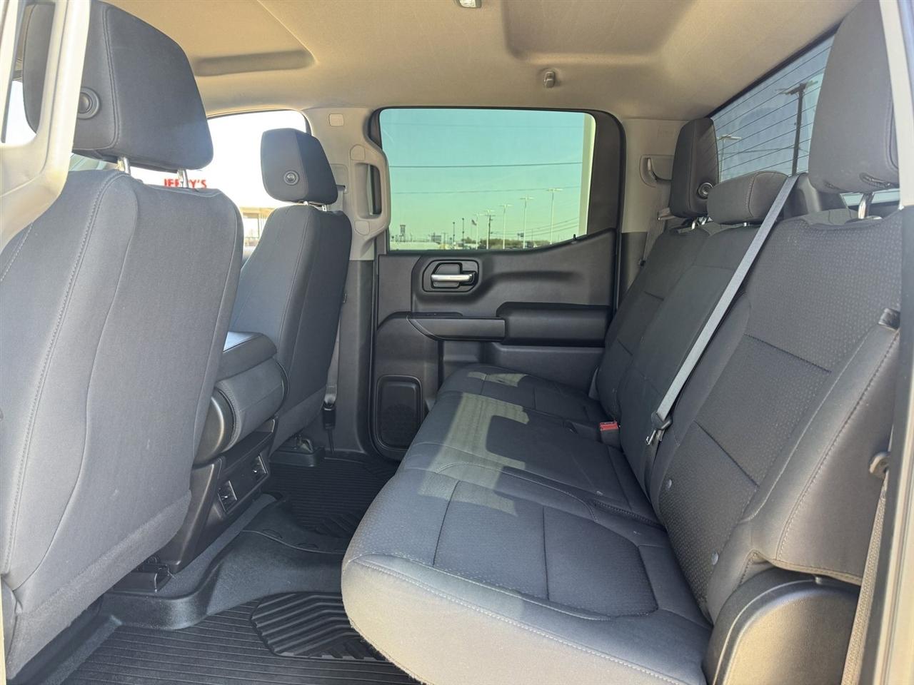 Chevrolet Silverado 1500 4WD Crew Cab 147" Custom Trail Boss 2020