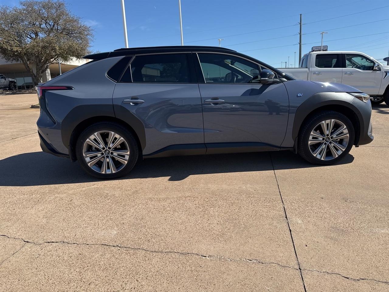 Subaru Solterra Touring AWD 2023