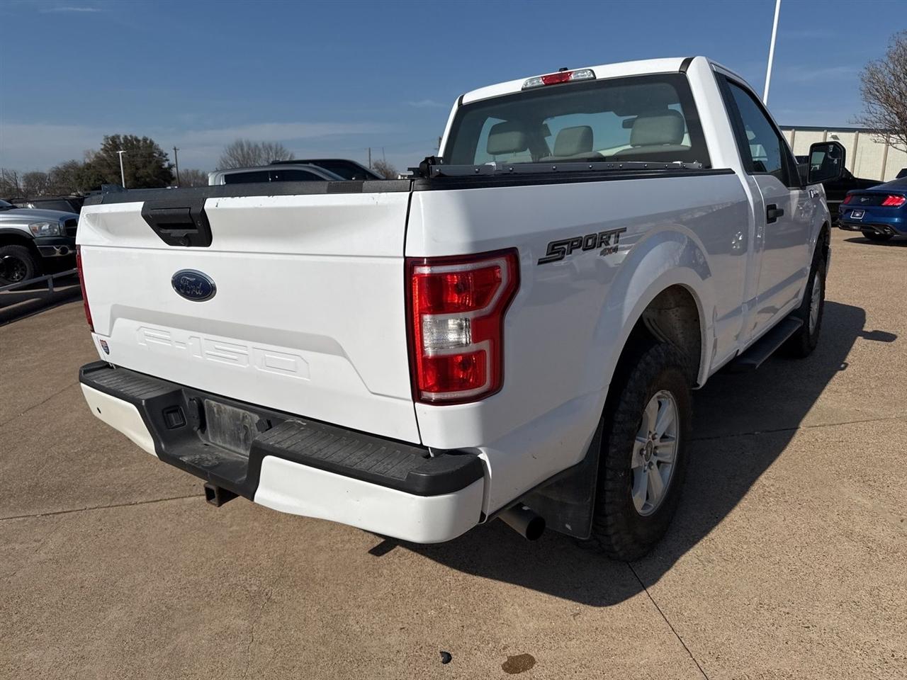 Ford F-150 XLT 4WD Reg Cab 8' Box 2020