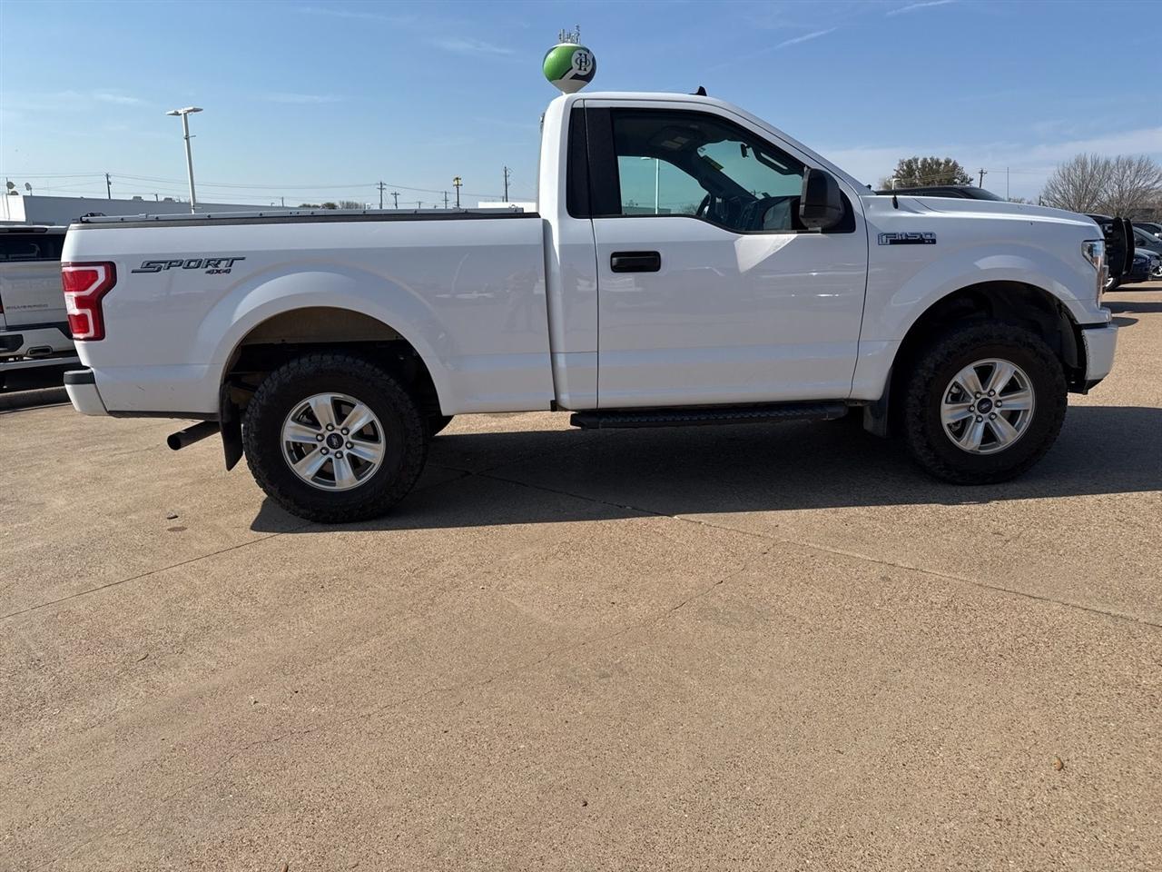Ford F-150 XLT 4WD Reg Cab 8' Box 2020