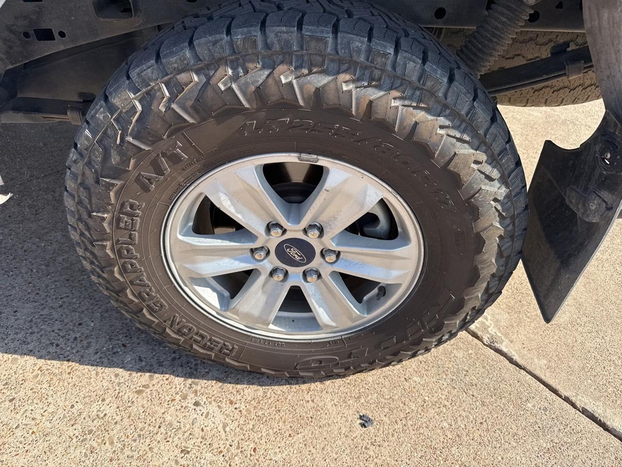 Ford F-150 XLT 4WD Reg Cab 8' Box 2020