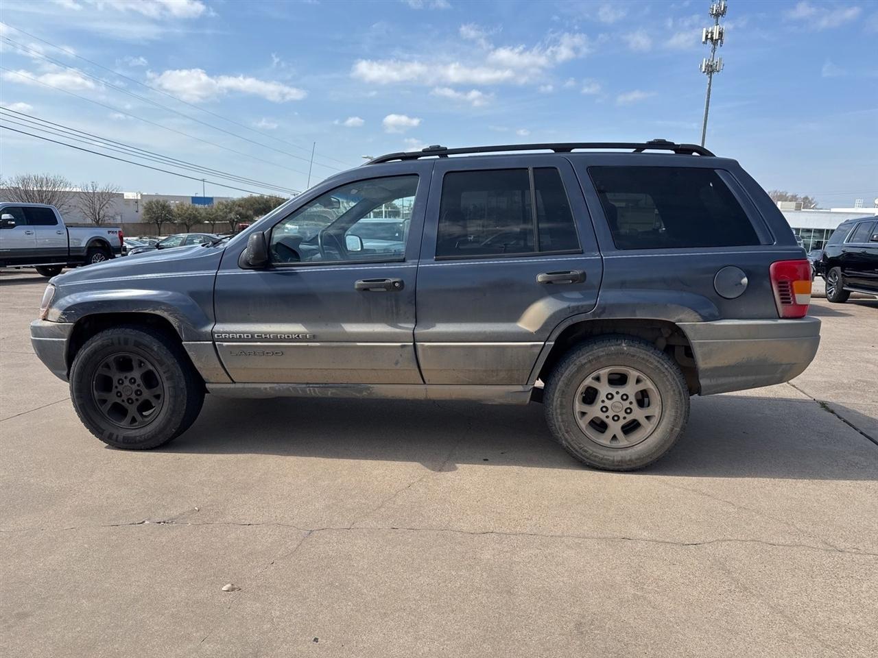 Jeep Grand Cherokee 4dr Laredo 4WD 1999