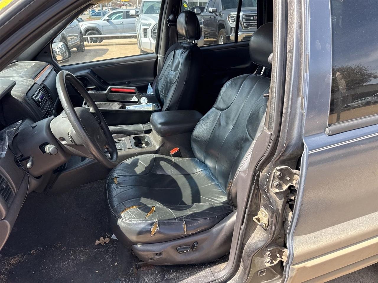 Jeep Grand Cherokee 4dr Laredo 4WD 1999