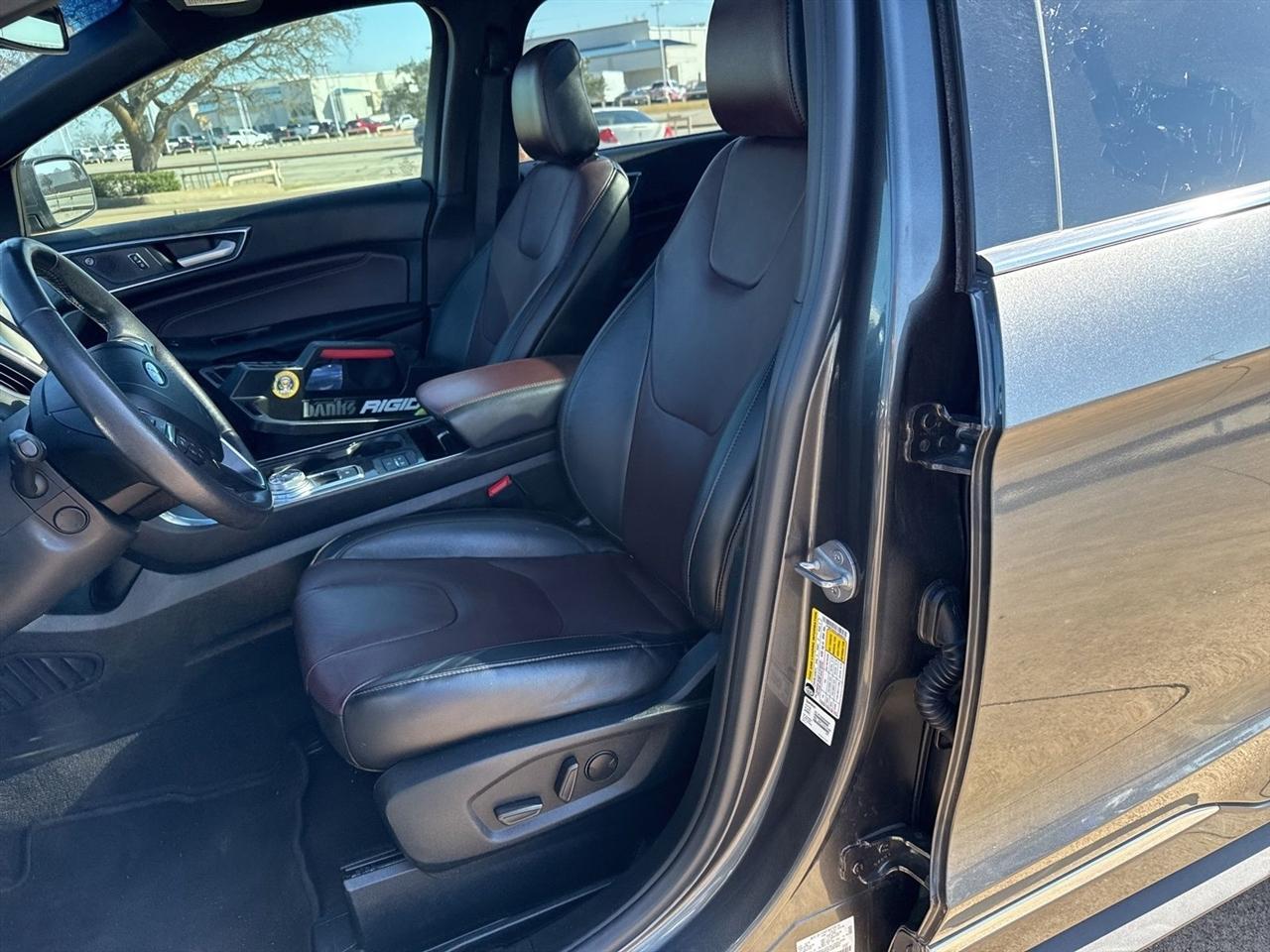 Ford Edge Titanium FWD 2020