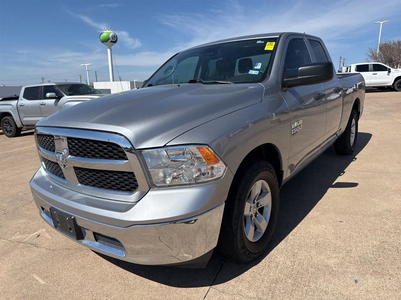 RAM 1500 Classic Tradesman 4x2 Quad Cab 6'4" Box 2021