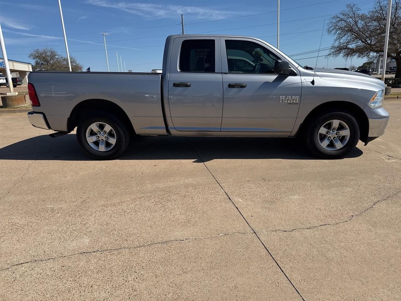 RAM 1500 Classic Tradesman 4x2 Quad Cab 6'4" Box 2021