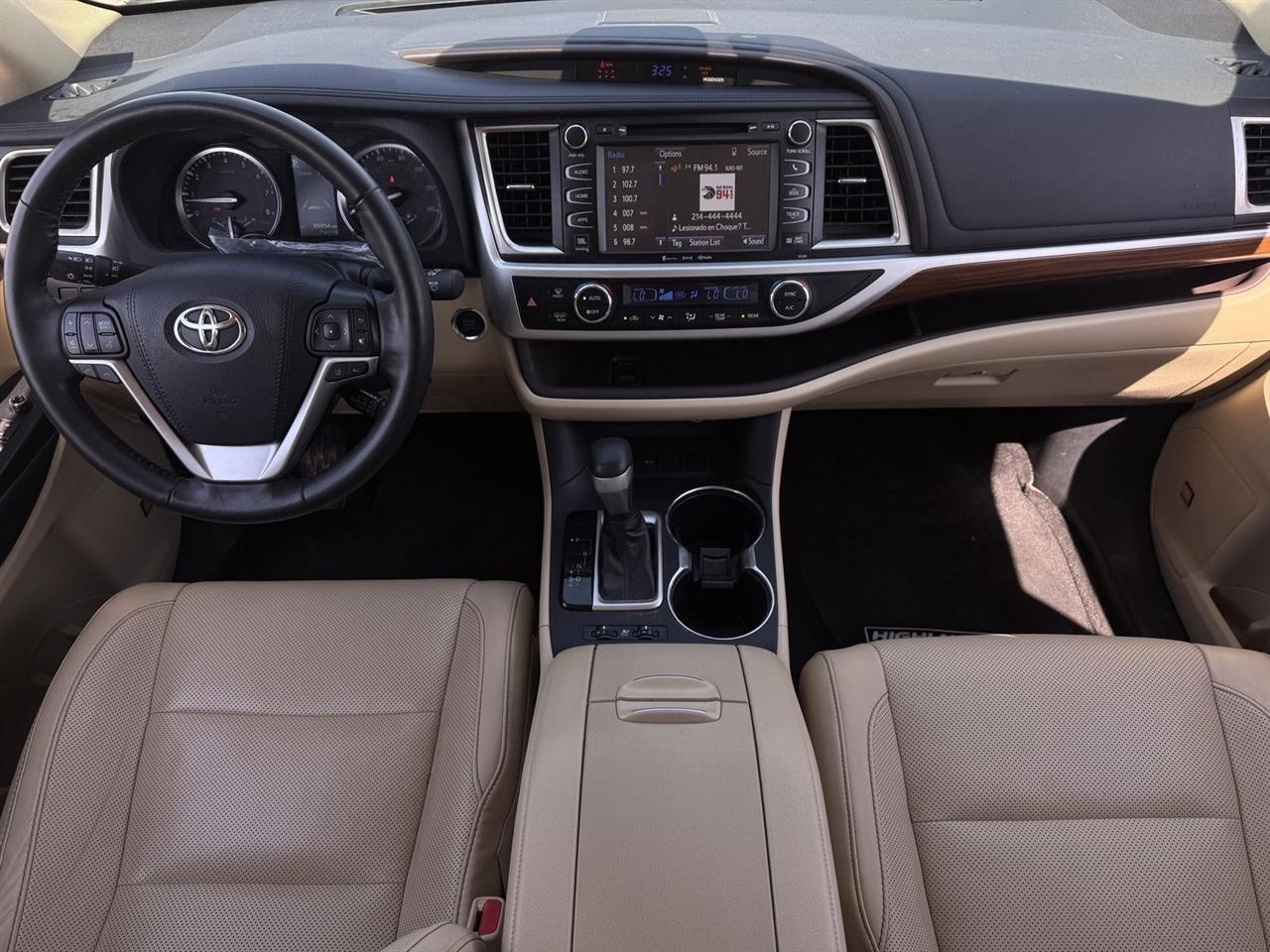Toyota Highlander Limited V6 FWD (Natl) 2019