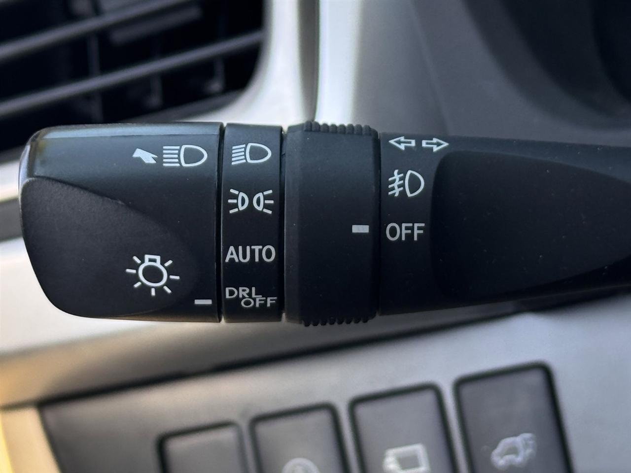 Toyota Highlander Limited V6 FWD (Natl) 2019