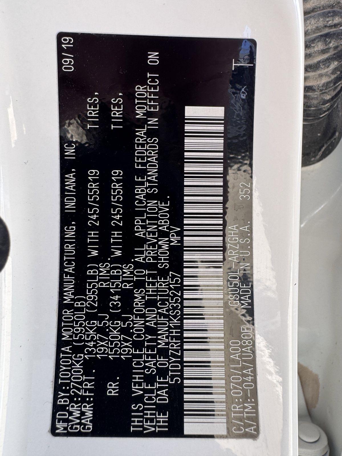 Toyota Highlander Limited V6 FWD (Natl) 2019