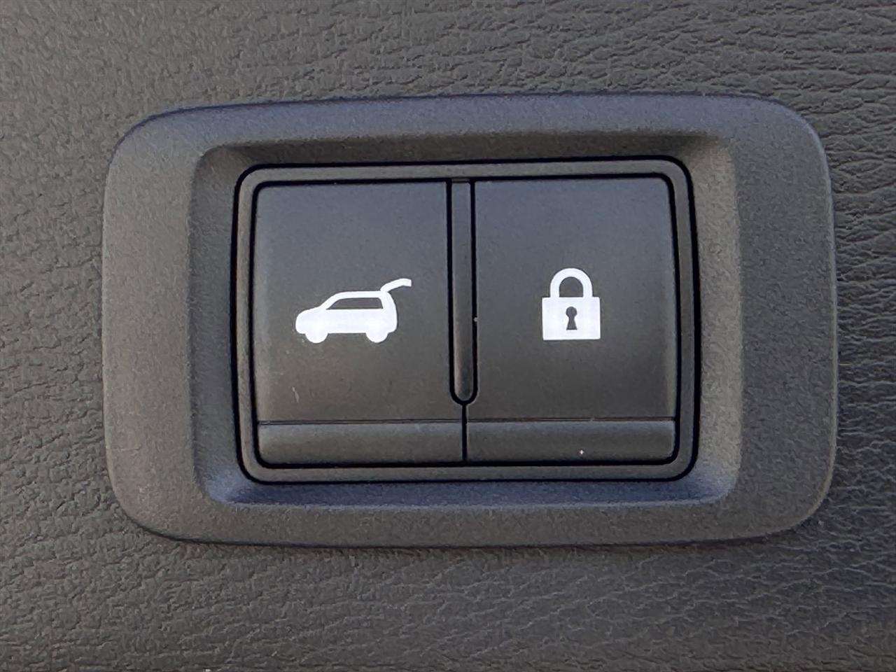 Mitsubishi Outlander PHEV 40th Anniversary S-AWC 2023