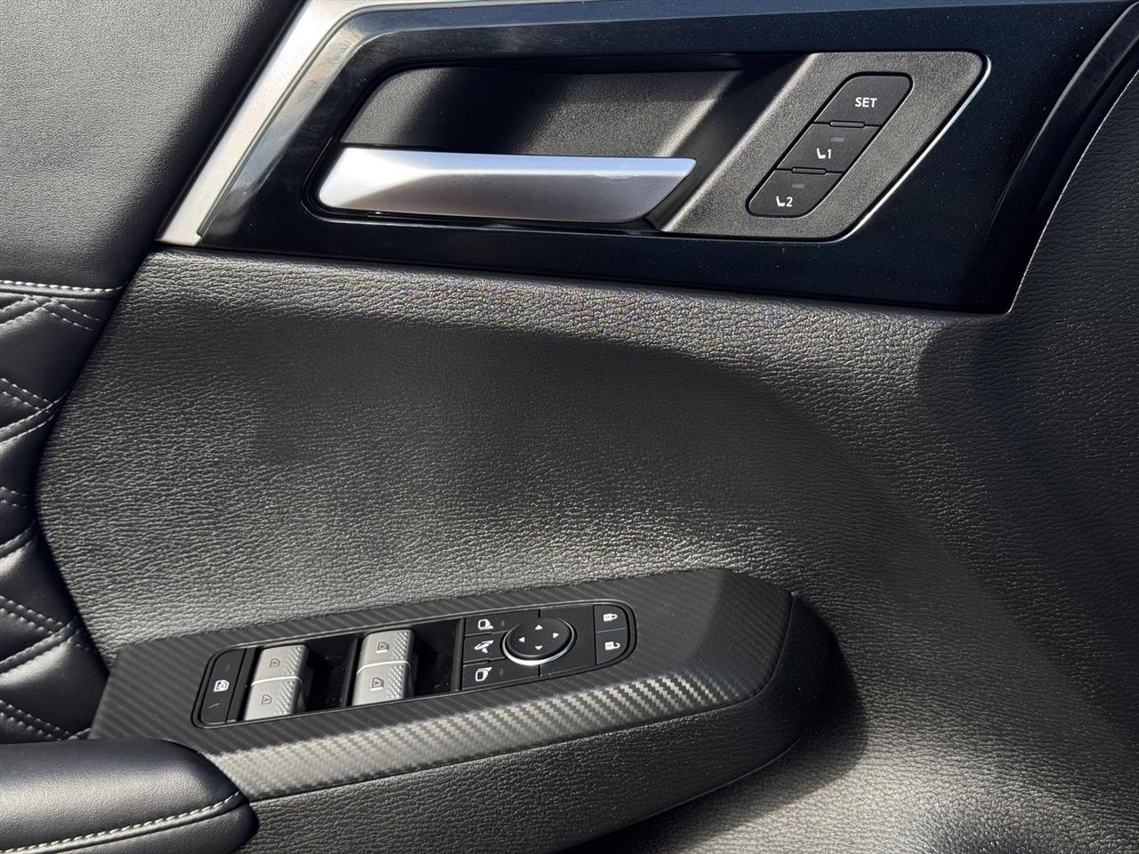 Mitsubishi Outlander PHEV 40th Anniversary S-AWC 2023