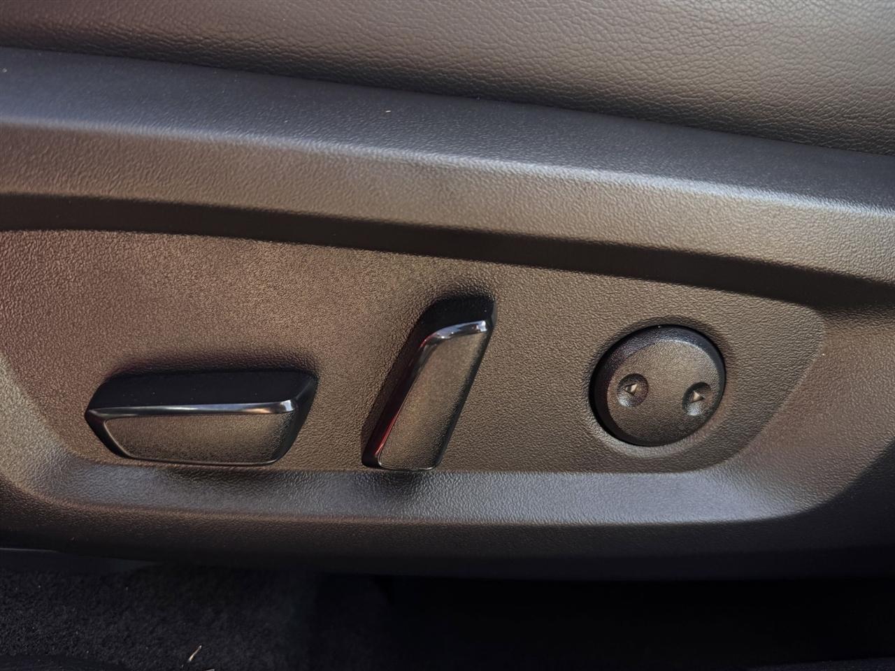 Mitsubishi Outlander PHEV 40th Anniversary S-AWC 2023